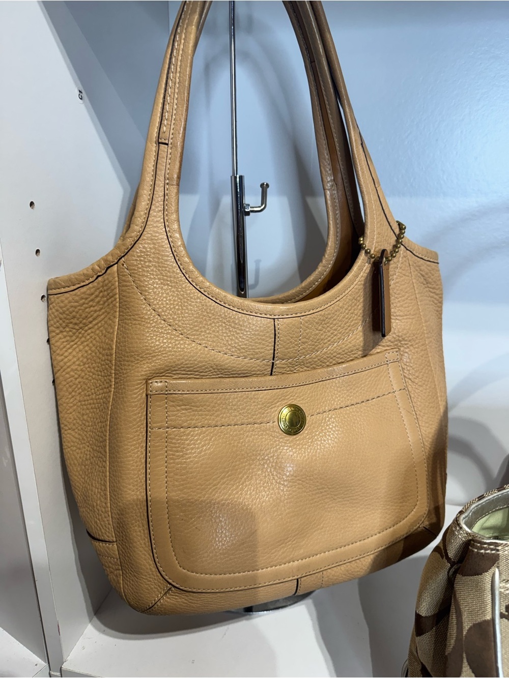 Coach Beige Leather Shoulder Bag with Gold Hardware - Picture 3 of 3